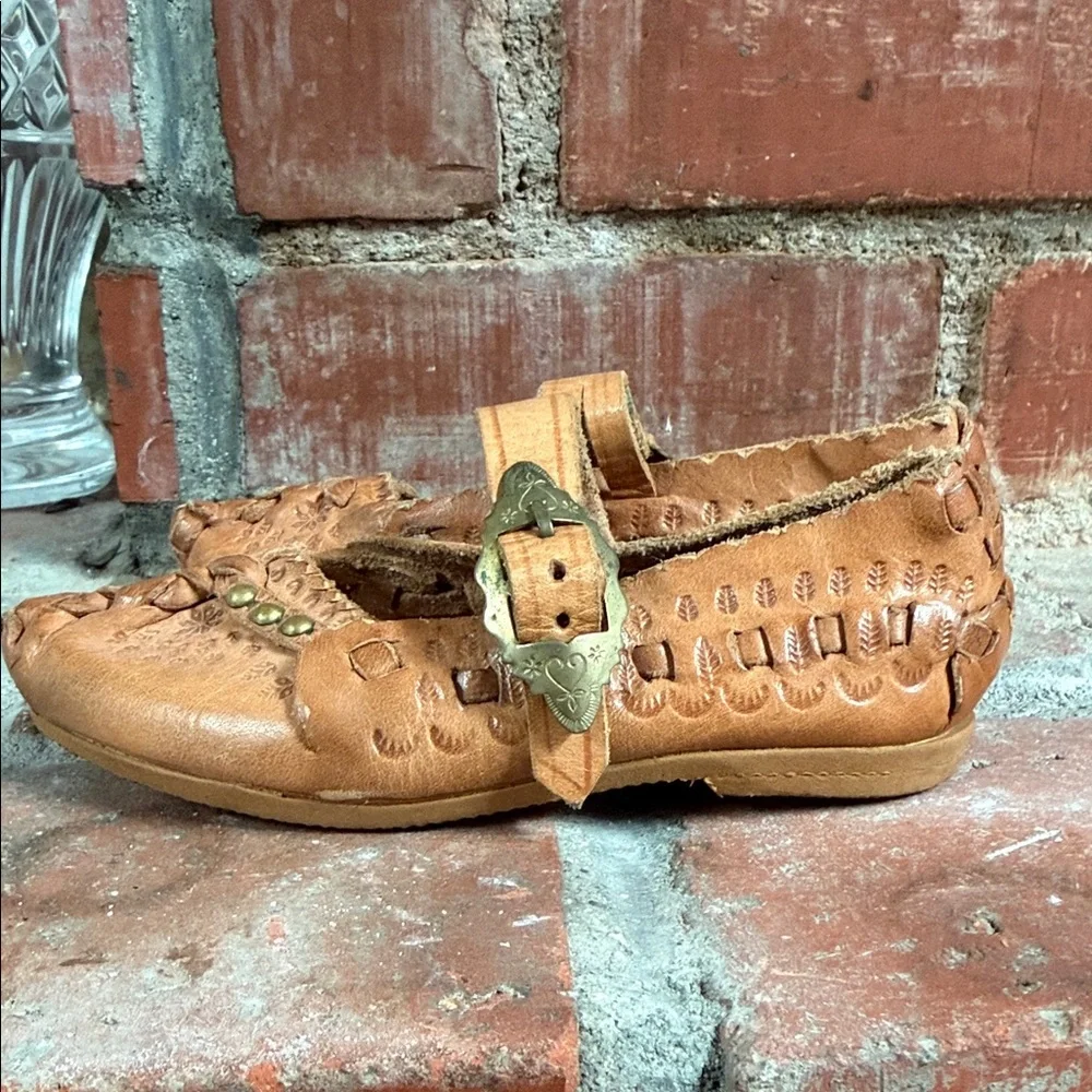 Polish Handcrafted Tan Leather kierpce folk Shoes